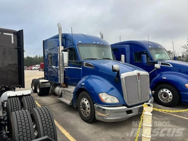 Kenworth T 680 Sattelzugmaschinen