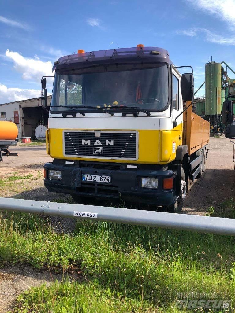MAN 26.322 Kranwagen