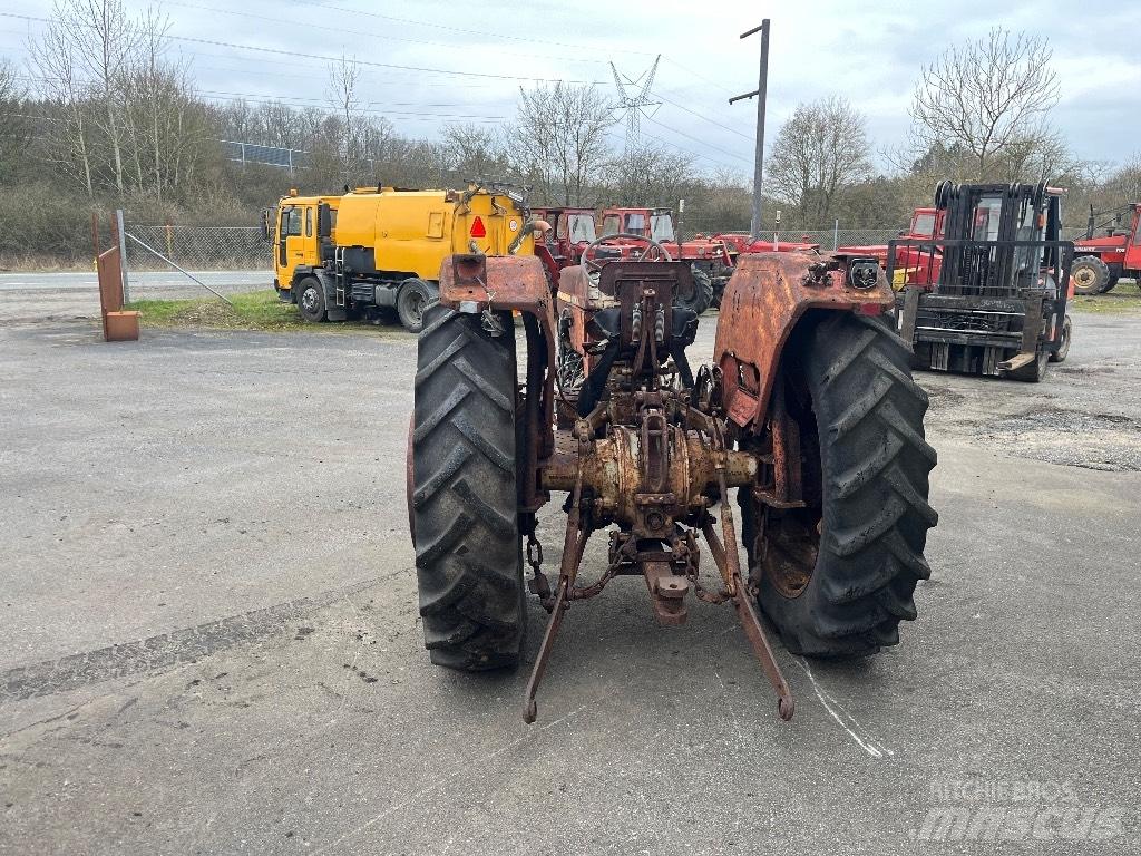 Massey Ferguson 178 Traktoren