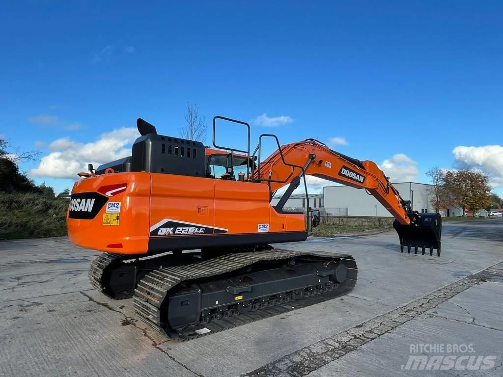 Doosan DX225LC-7 Raupenbagger