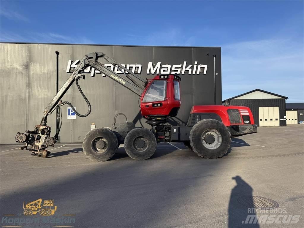 Komatsu 951 Harvester