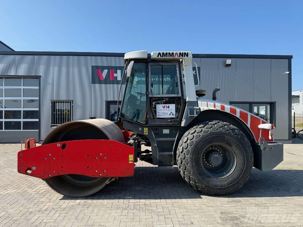 Ammann ASC 110 Walzenzüge