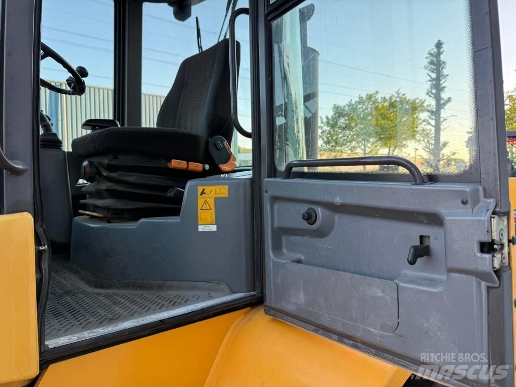 Volvo L 40 B TPS Radlader