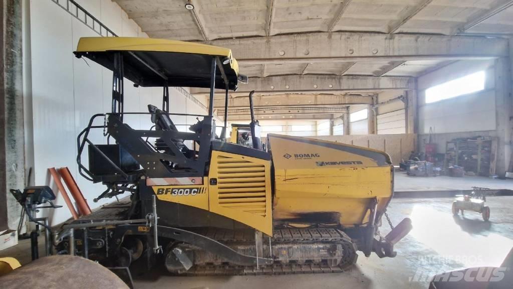 Bomag BF 300 Strassenfertiger
