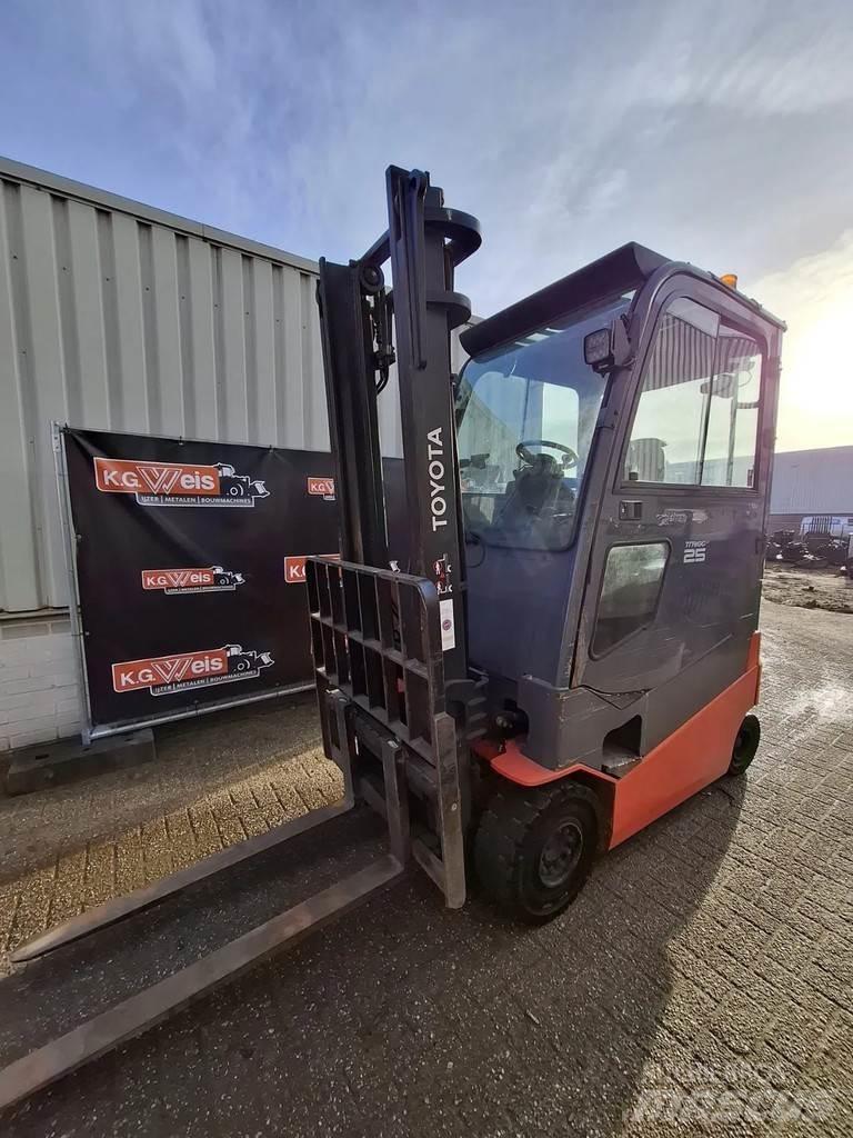 Toyota 8FBMT25 Heftrucks overige