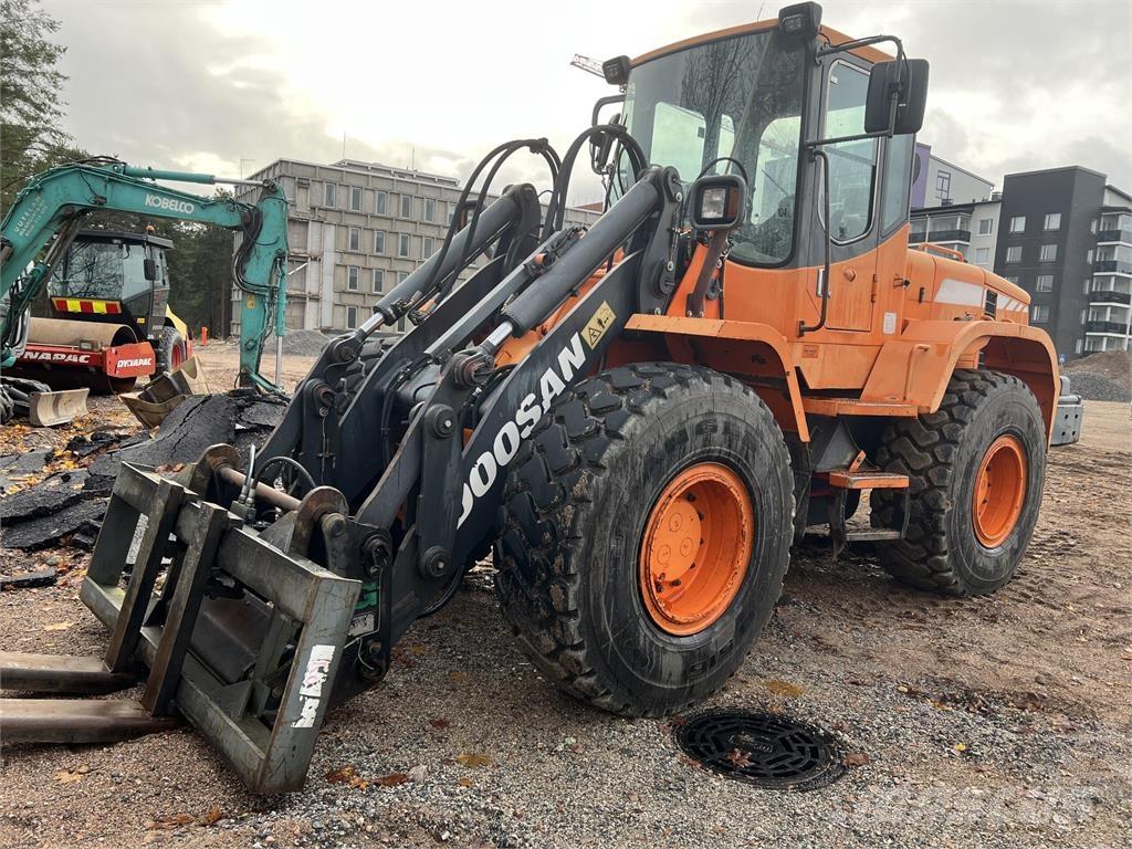 Doosan DL 200 Radlader