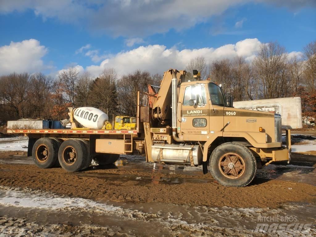 Autocar WHITE ACL64B Kranwagen