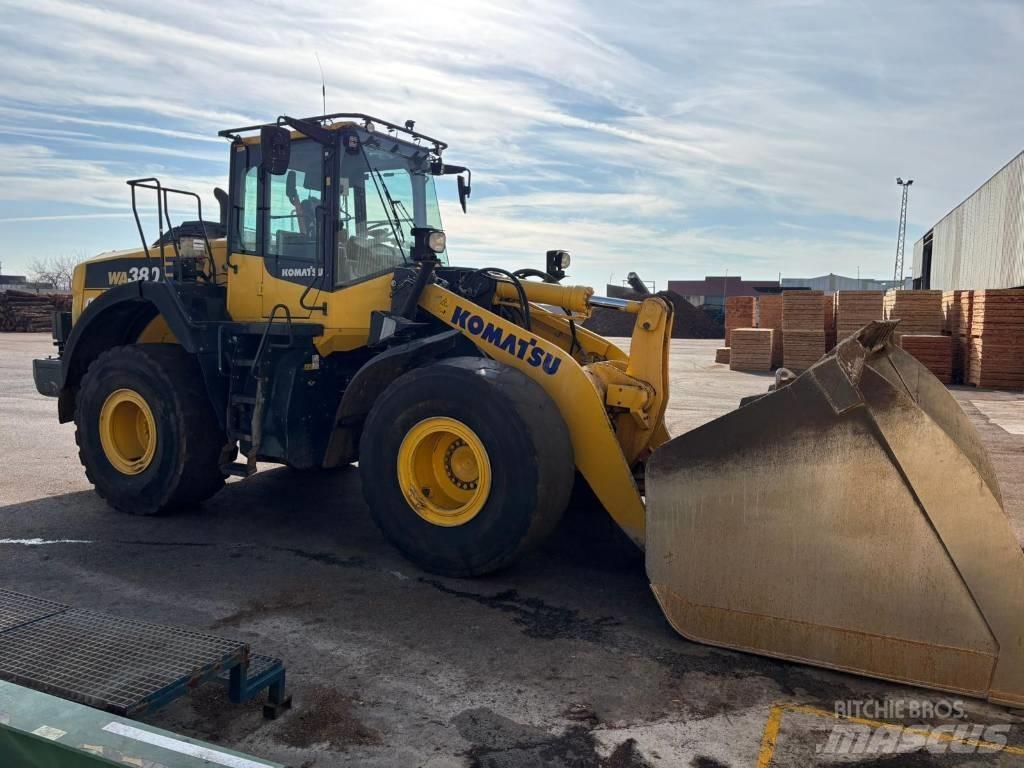 Komatsu WA 380-8 Radlader