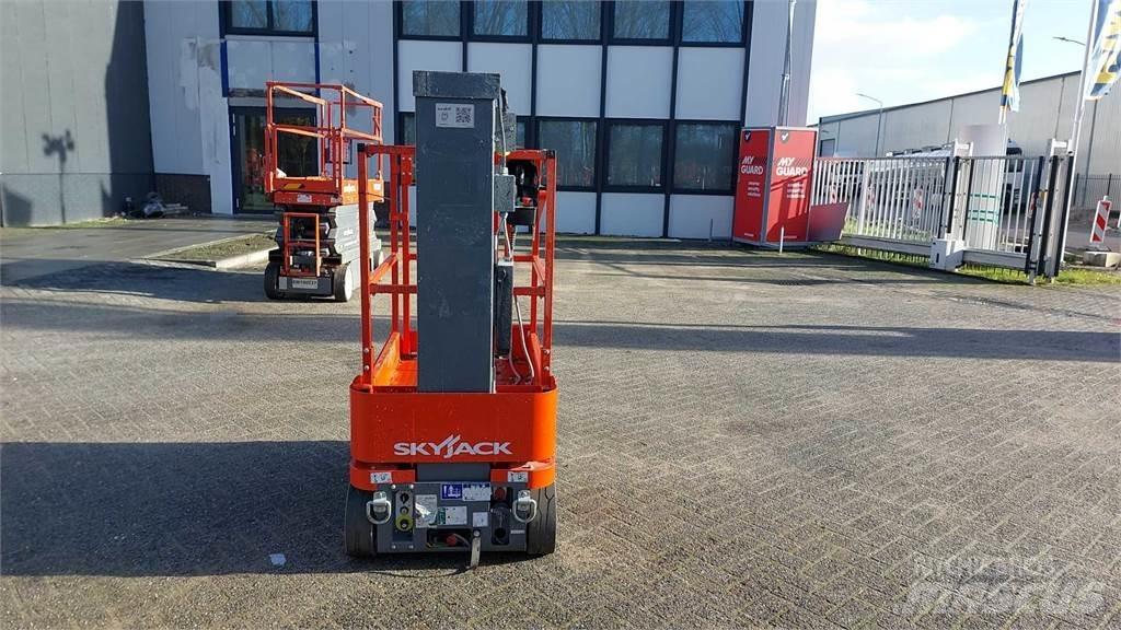 SkyJack SJ16 Andere Arbeitsbühnen