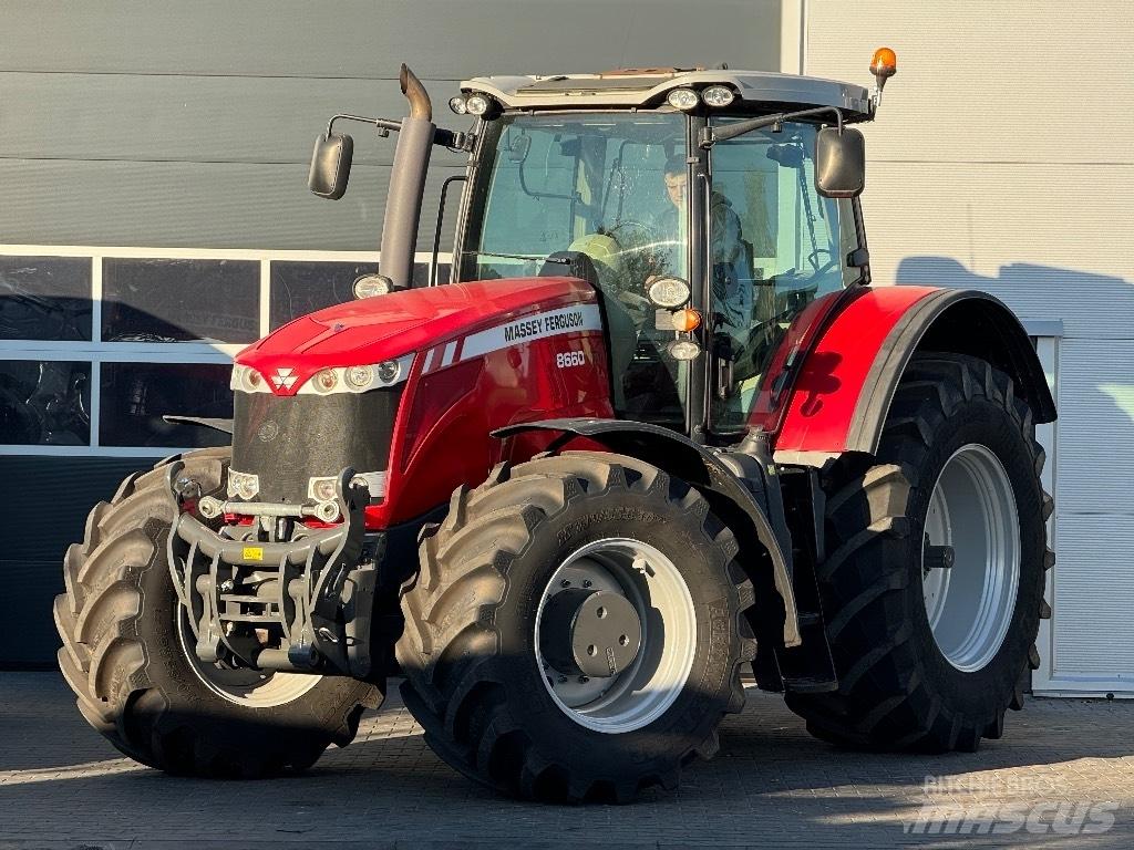 Massey Ferguson 8660 Traktoren