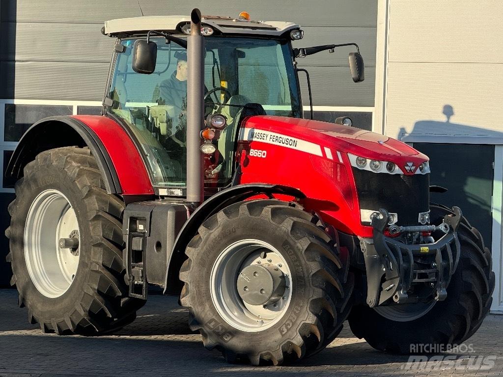 Massey Ferguson 8660 Traktoren