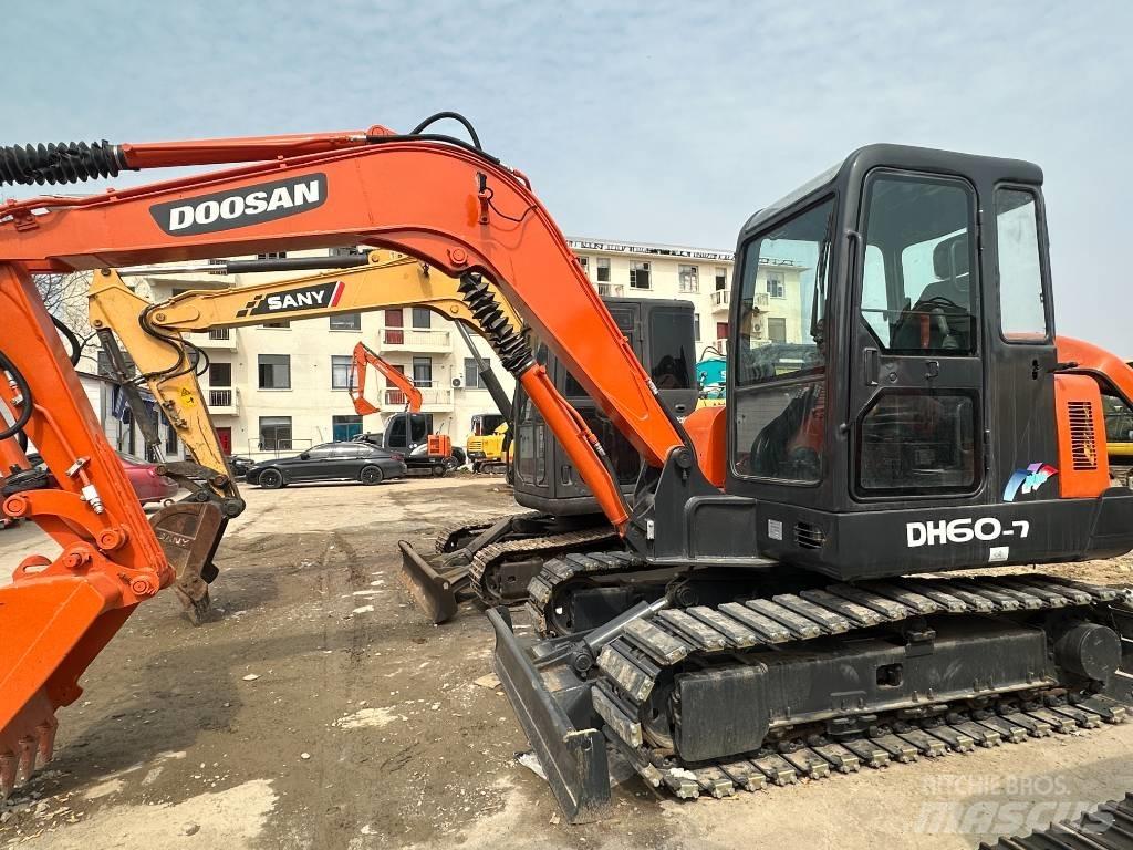 Doosan DH 60 Minibagger < 7t