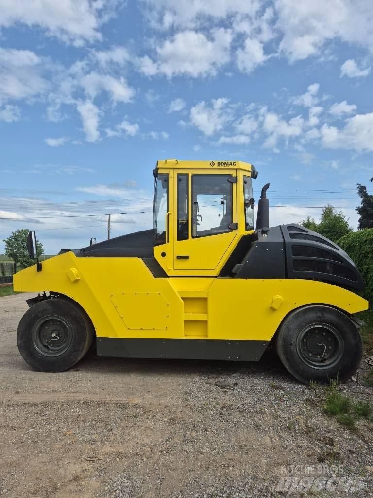 Bomag BW 24 R H Gummiradwalzen