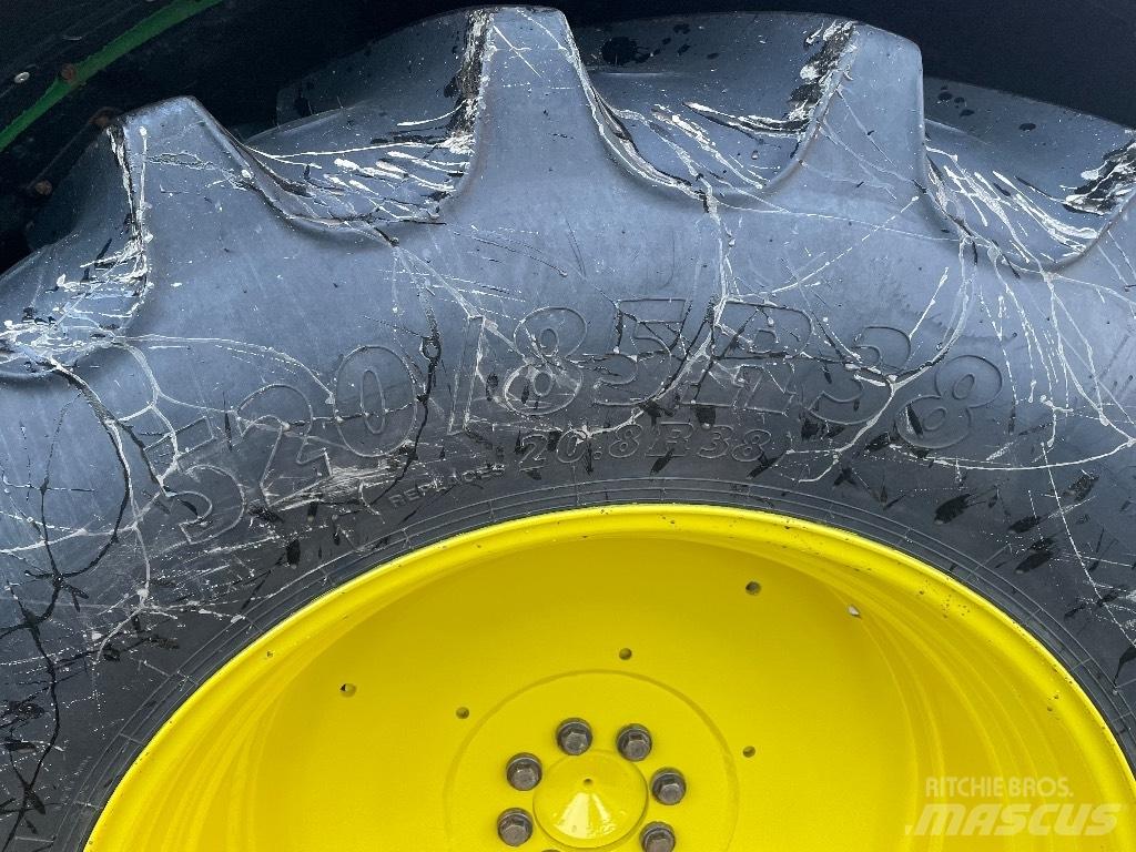 John Deere 6115R Traktoren