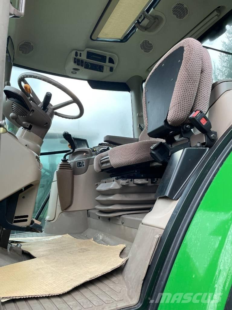 John Deere 6115R Traktoren