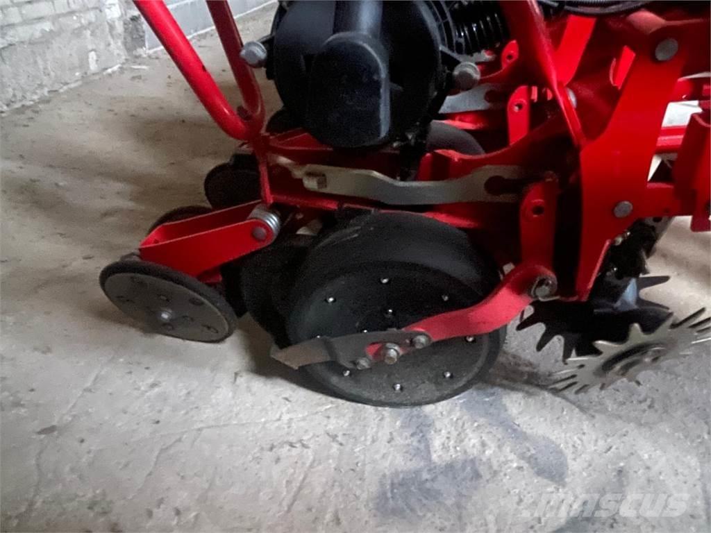 Väderstad TPV 12 Präzisionssaatmaschinen