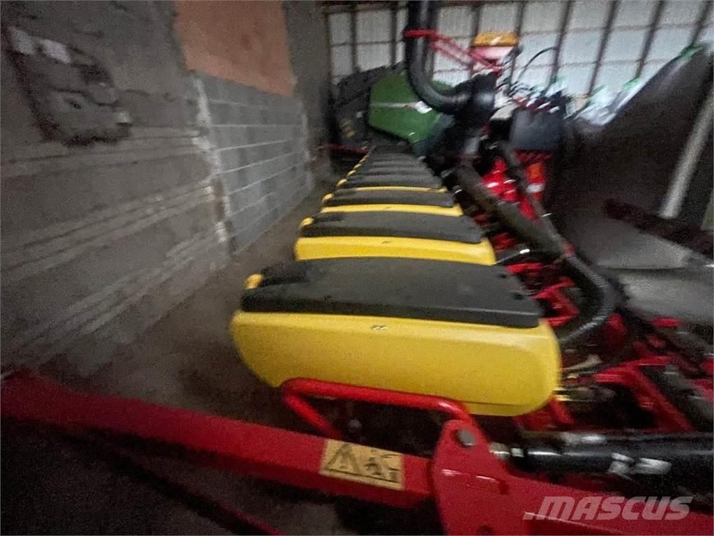 Väderstad TPV 12 Präzisionssaatmaschinen