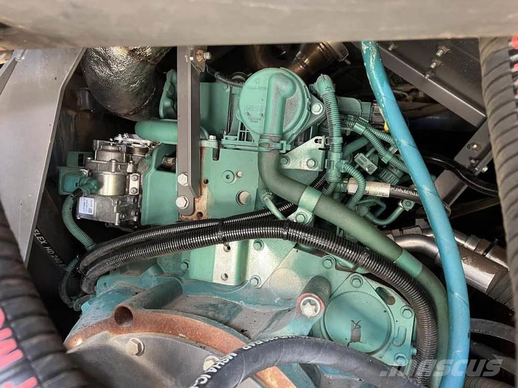 Volvo P 6870D Strassenfertiger