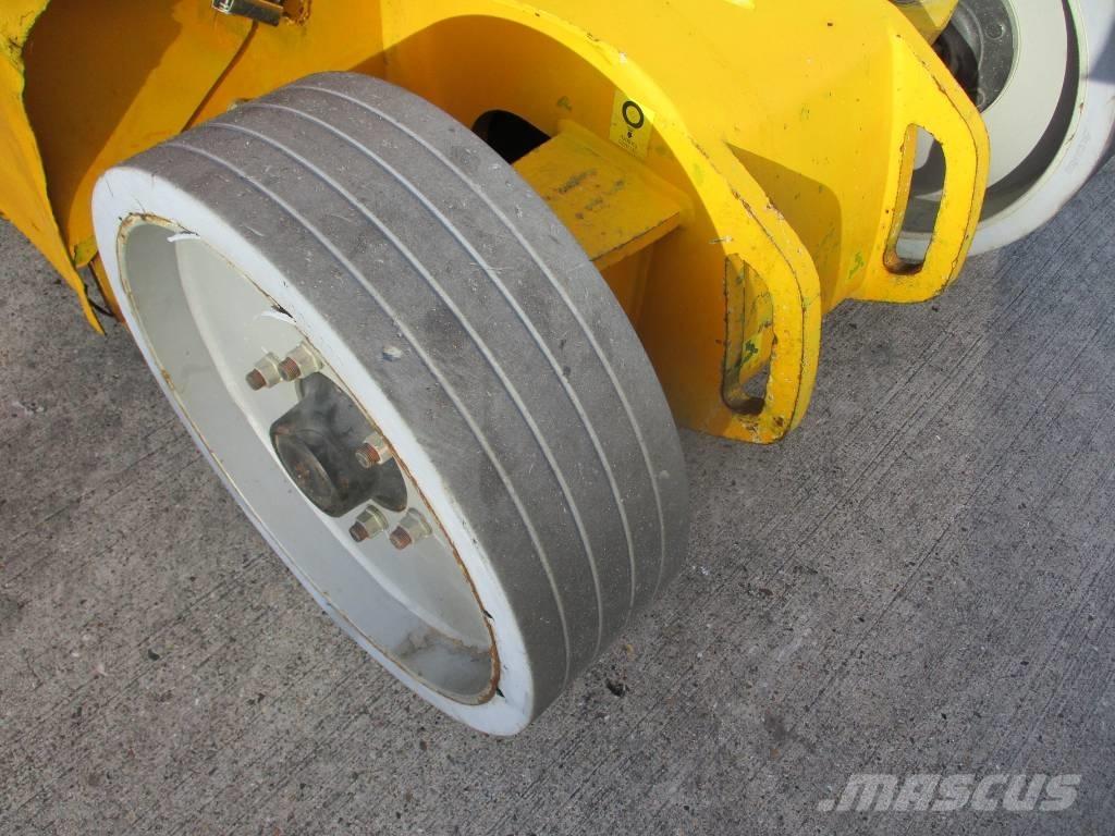 Manitou 120 AET JC Gelenkteleskoparbeitsbühnen