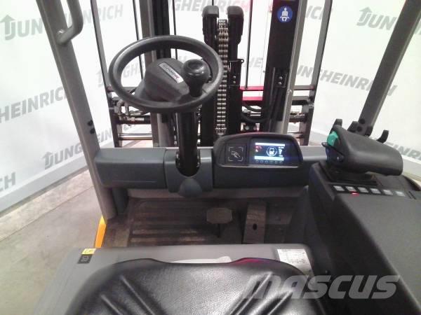 Jungheinrich EFG 220 Elektrische heftrucks