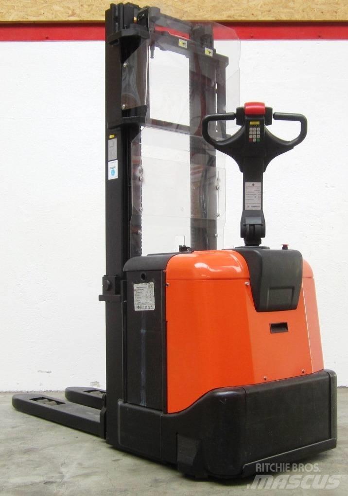 BT SPE 200 Deichselstapler