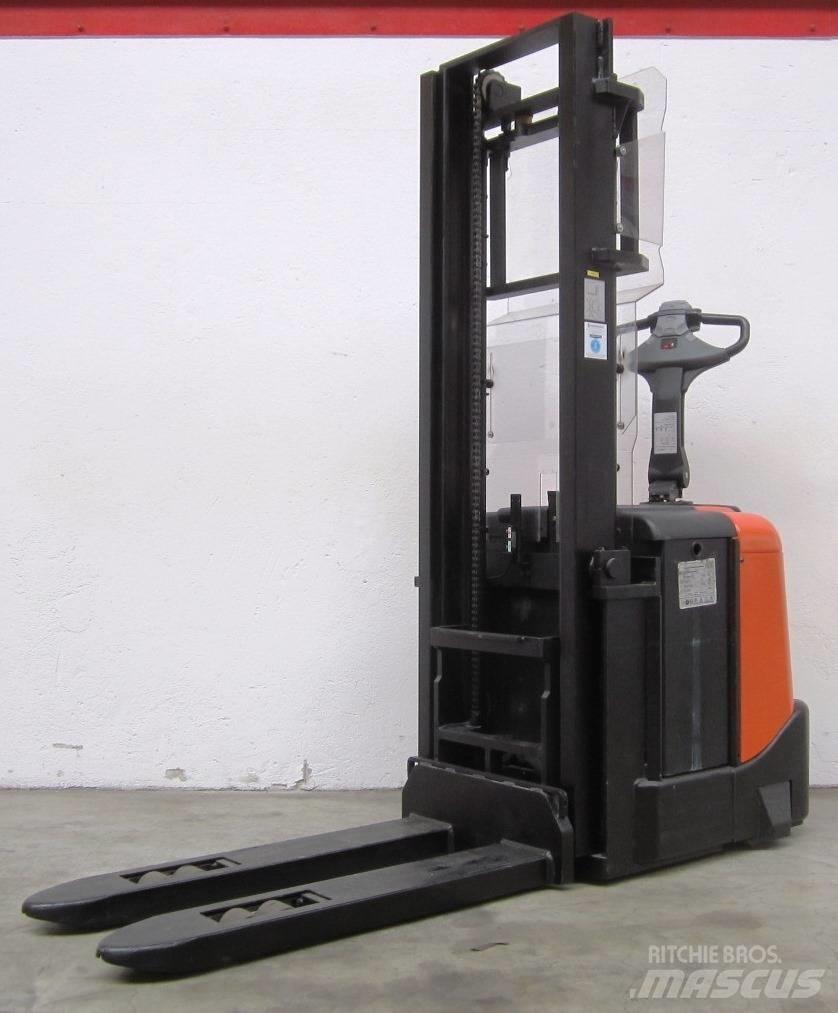 BT SPE 200 Deichselstapler