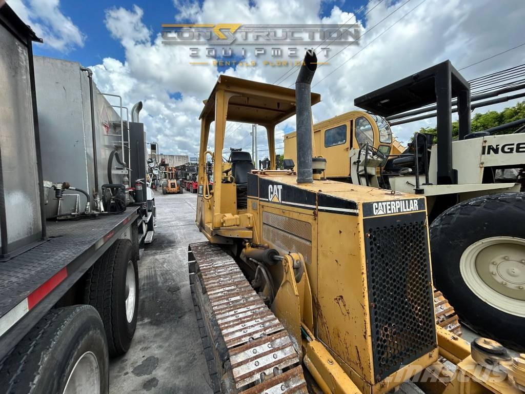 CAT D 3 C III Bulldozer