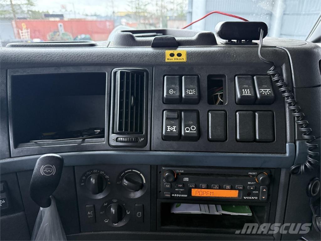 Volvo FH13 6x4 Abrollkipper