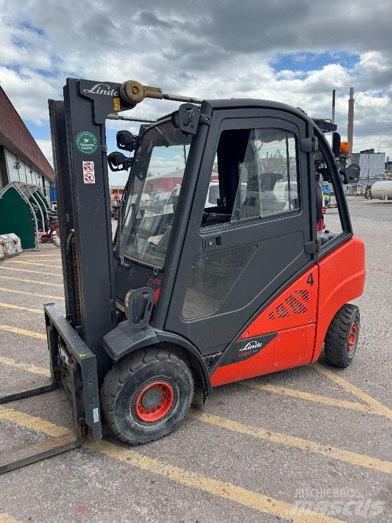 Linde H25D-02 Diesel heftrucks