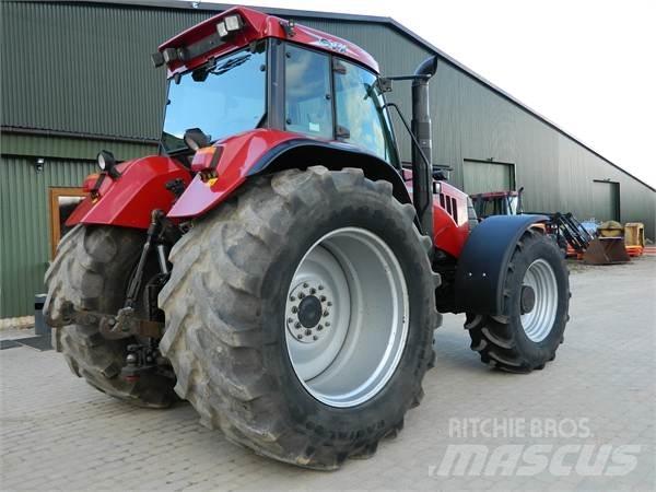 Case CVX170 Traktoren
