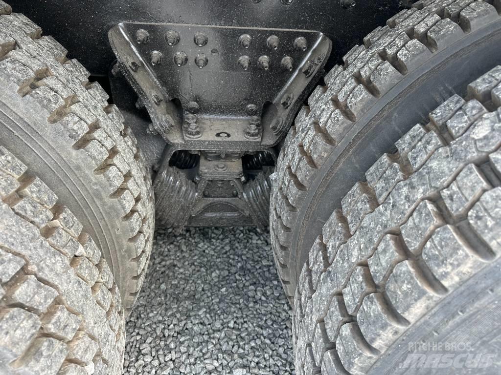 International 7400 Müllwagen