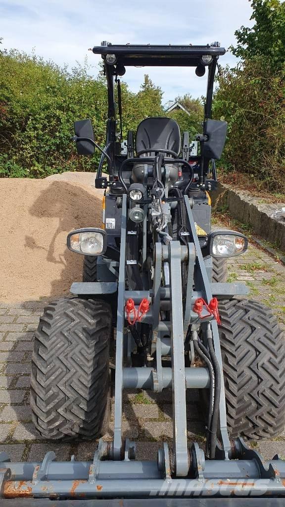 GiANT G 2300 X-tra Radlader