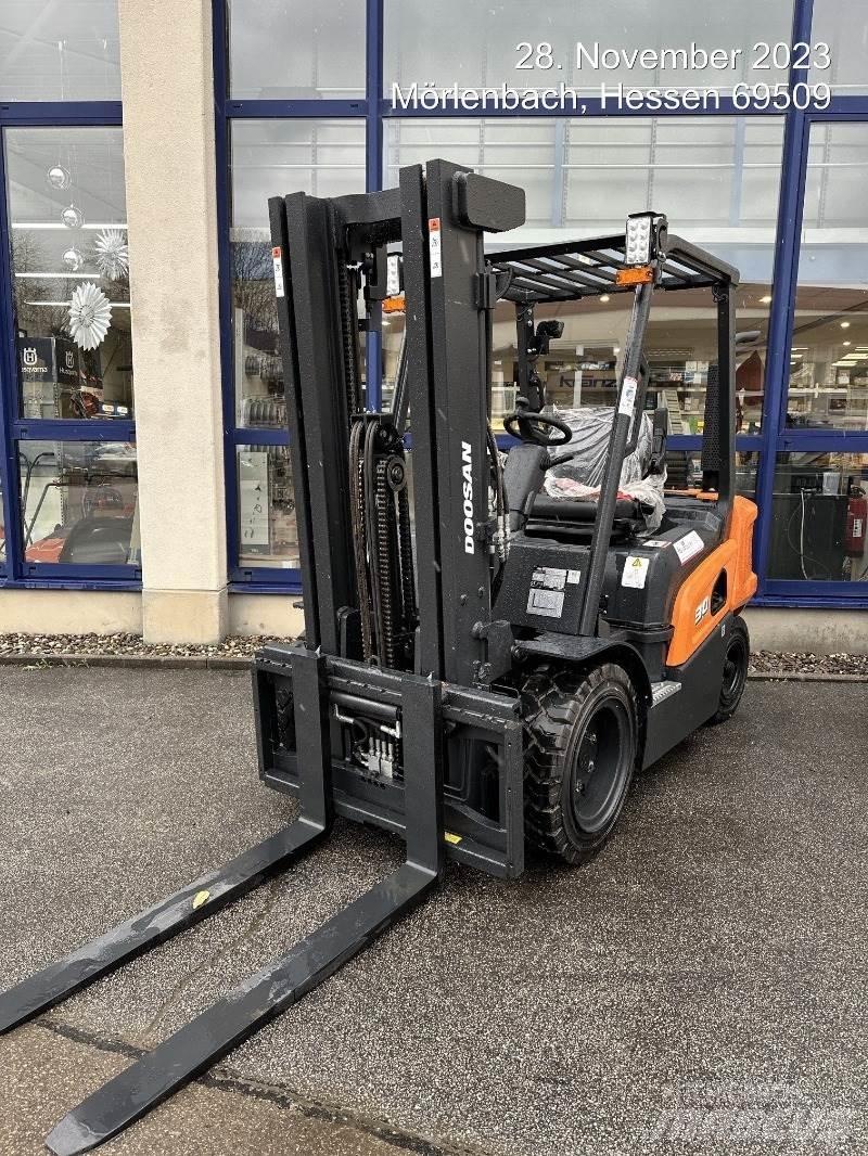 Doosan D30NXS Diesel heftrucks
