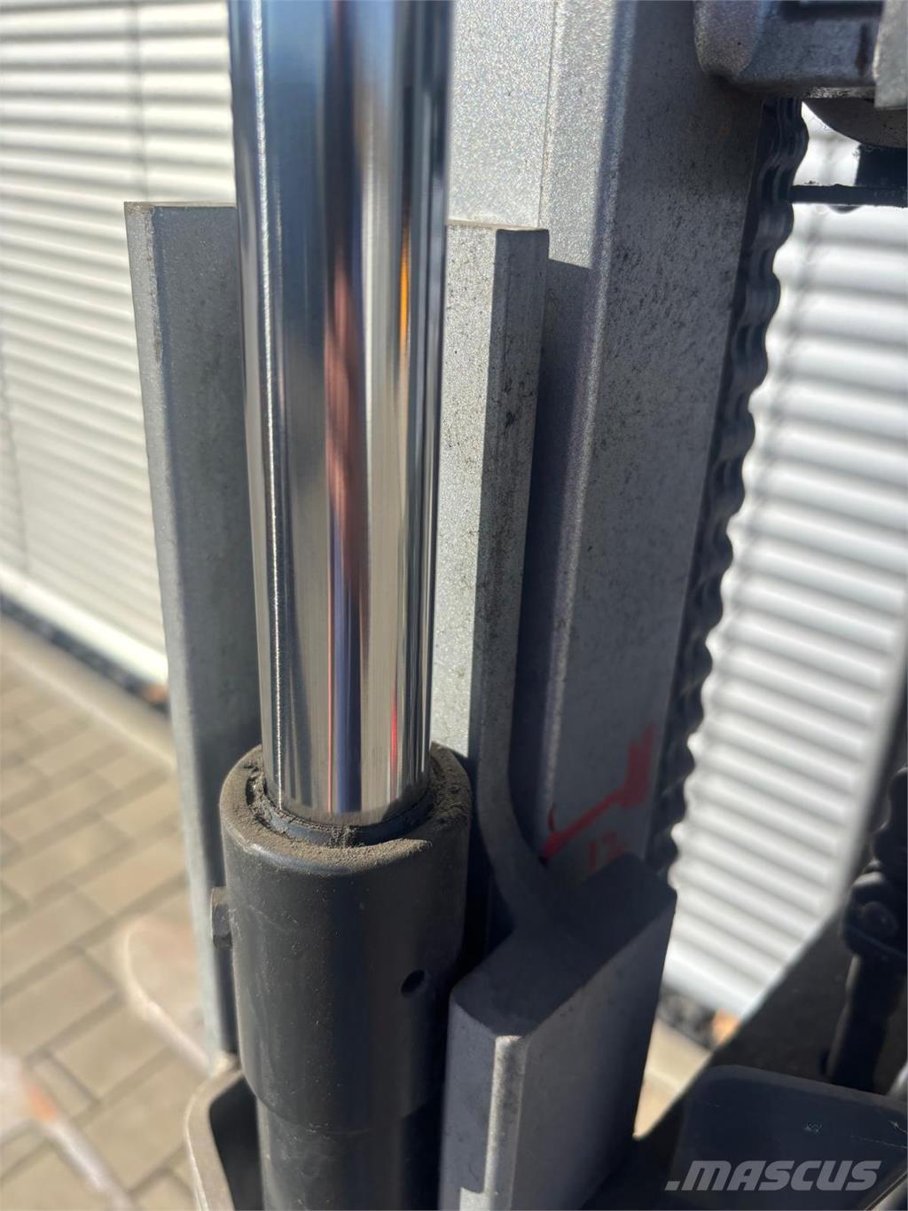 Still EXV12 Zelfrijdende stapelaars