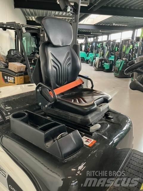 Mitsubishi FD25N3 Diesel heftrucks