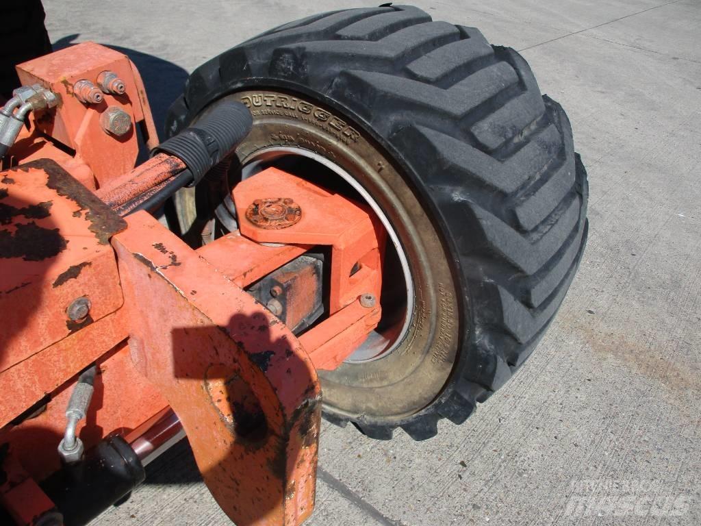 JLG 450 AJ (895) Kompakte selbstfahrende Hebebühnen
