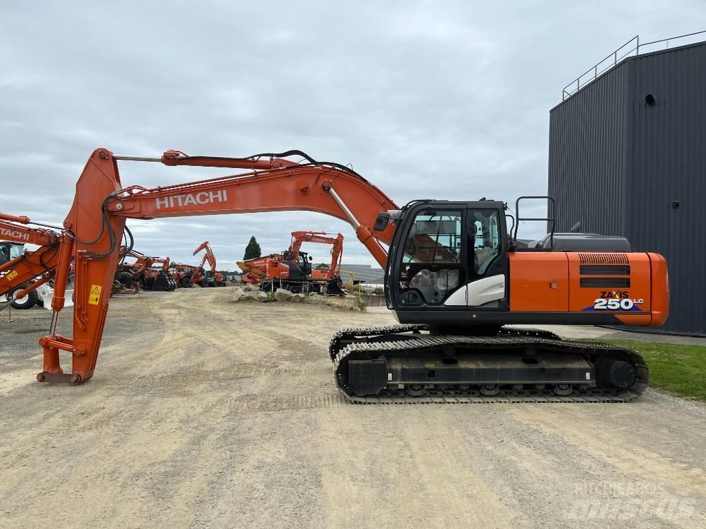 Hitachi ZX250LC-6 Raupenbagger