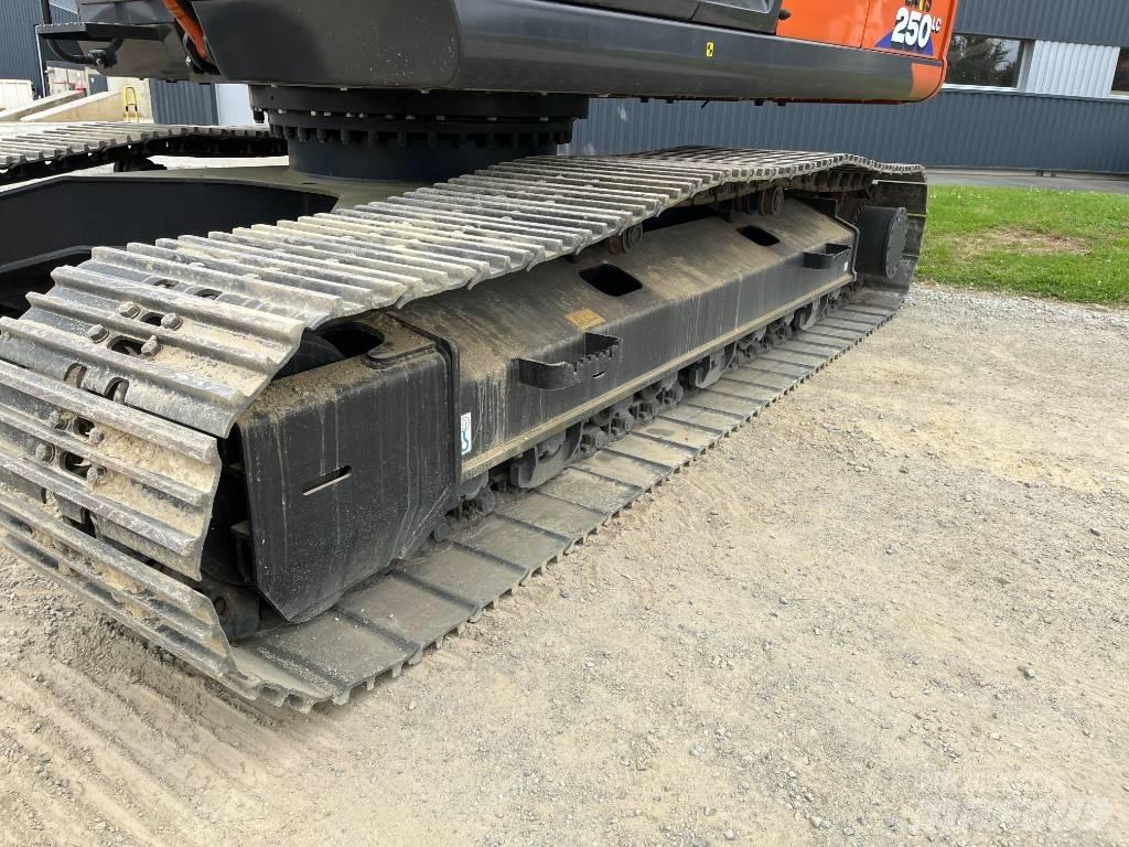 Hitachi ZX250LC-6 Raupenbagger