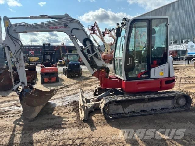 Takeuchi TB 257 FR Minibagger < 7t