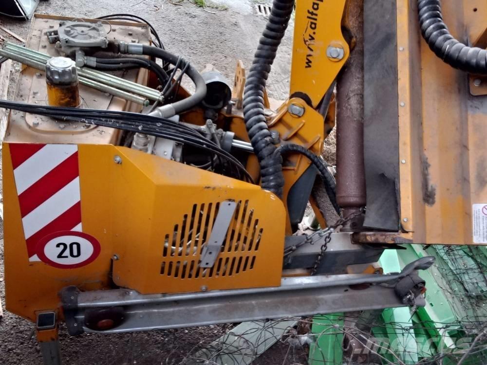 Femac DOC 400A Sonstige Kommunalmaschinen