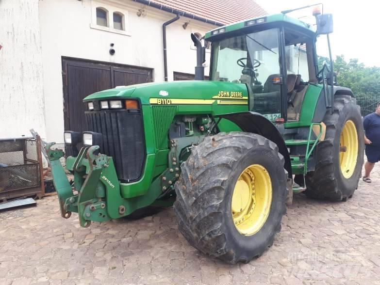 John Deere 8110 Traktoren