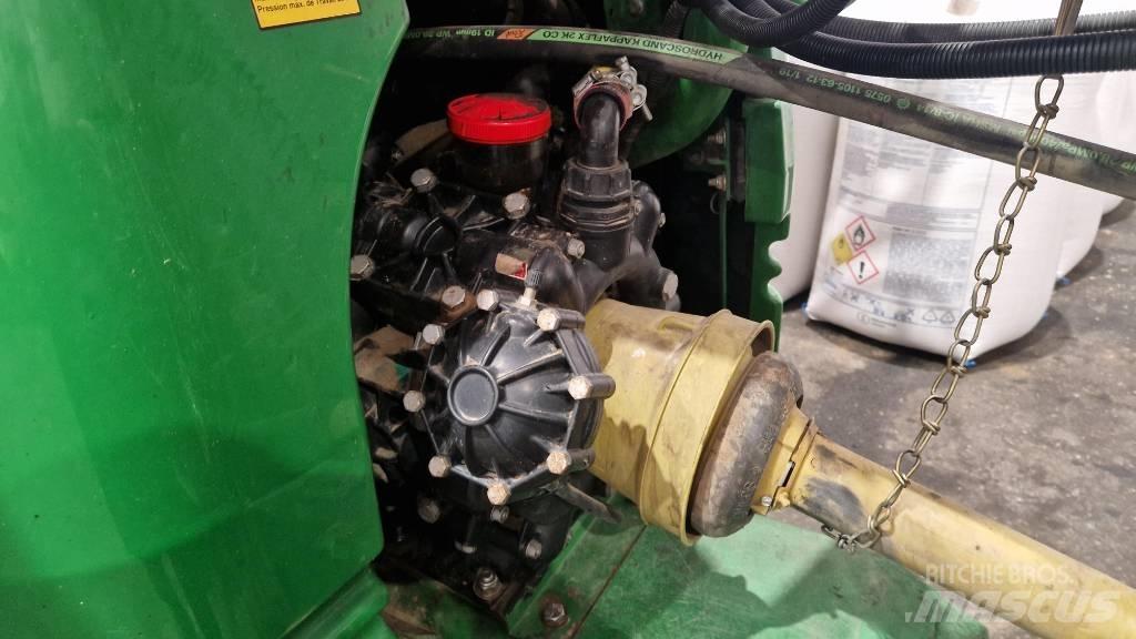 John Deere 962 i Anhängespritzen