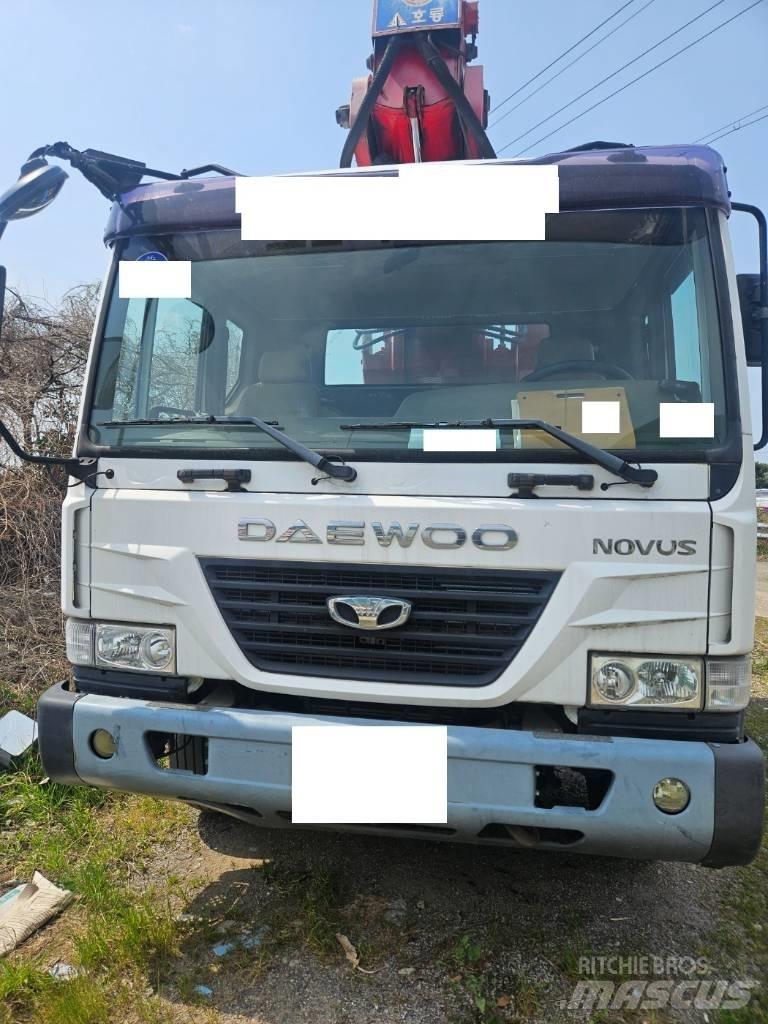 Horyong SKY450 LKW-Arbeitsbühnen