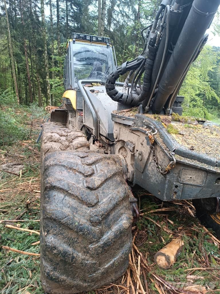 Ponsse Ergo 8W Harvester