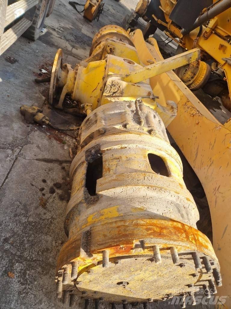 Komatsu KWA 055HD-4 LKW-Achsen
