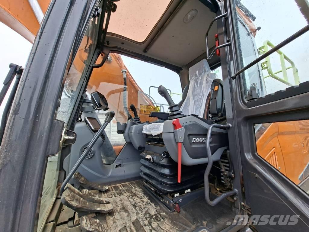 Doosan DX 225 LC Raupenbagger