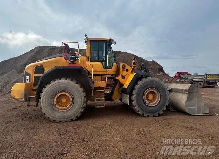 Volvo L 220 H Radlader
