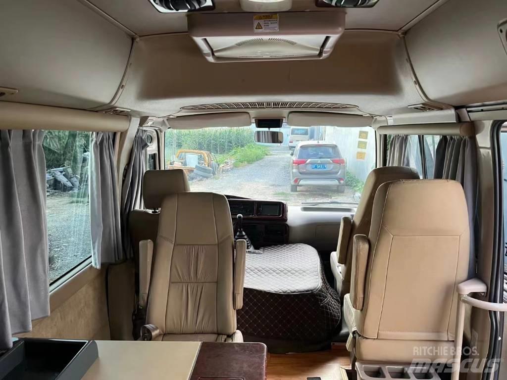 Toyota Coaster Bus Minibusse