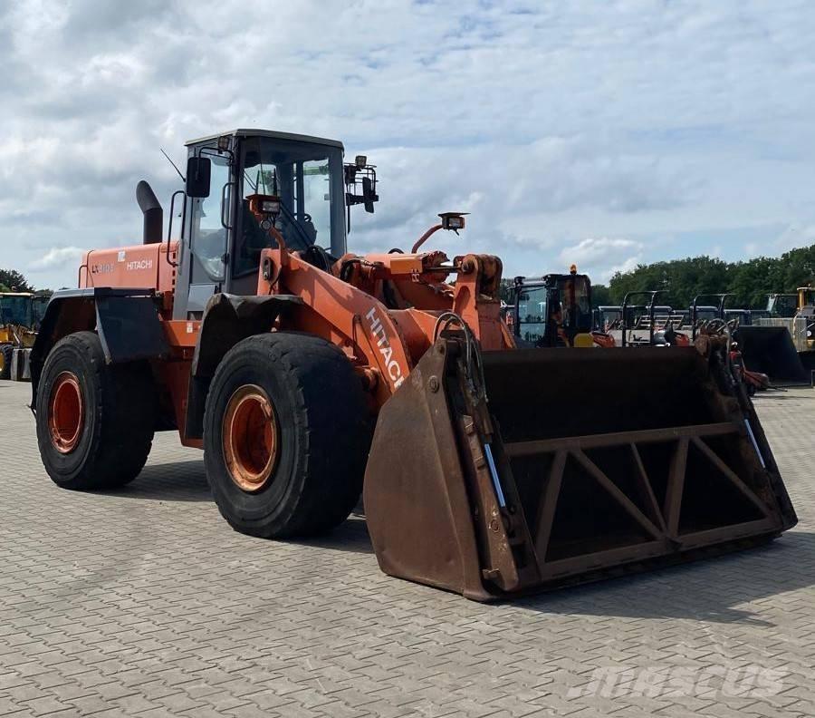 Hitachi LX 210 E Radlader