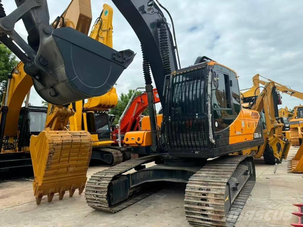 Hyundai R220LC-9S Midibagger  7t - 12t
